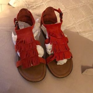 Minnetonka Sandals